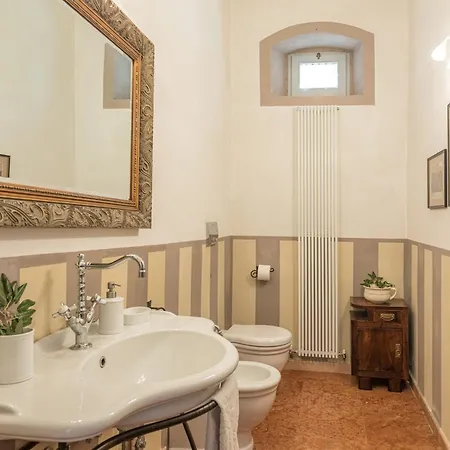Villa Antica Merelli 12, Emma Monte San Savino